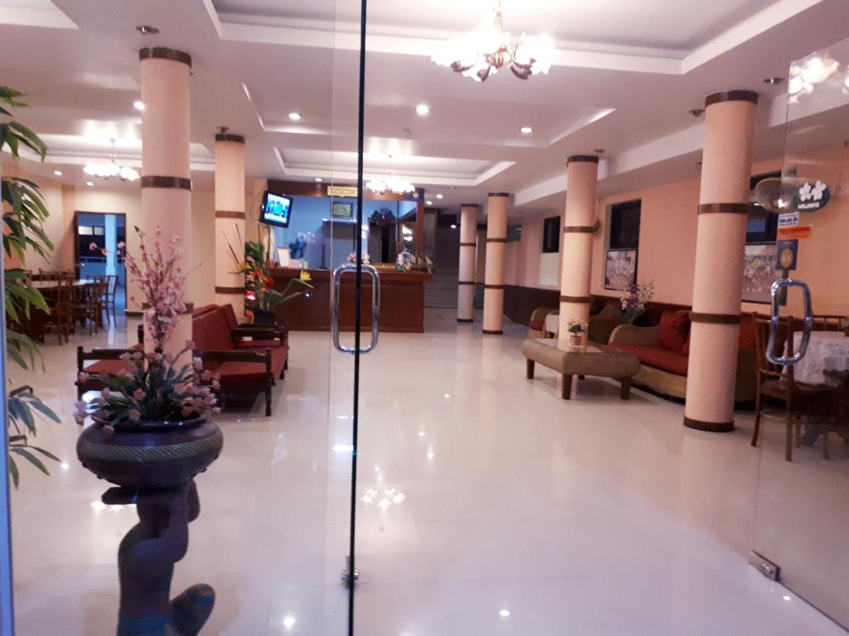 Nathon Residence Hotel होटल