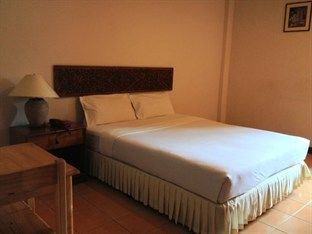 Nathon Residence Hotel होटल
